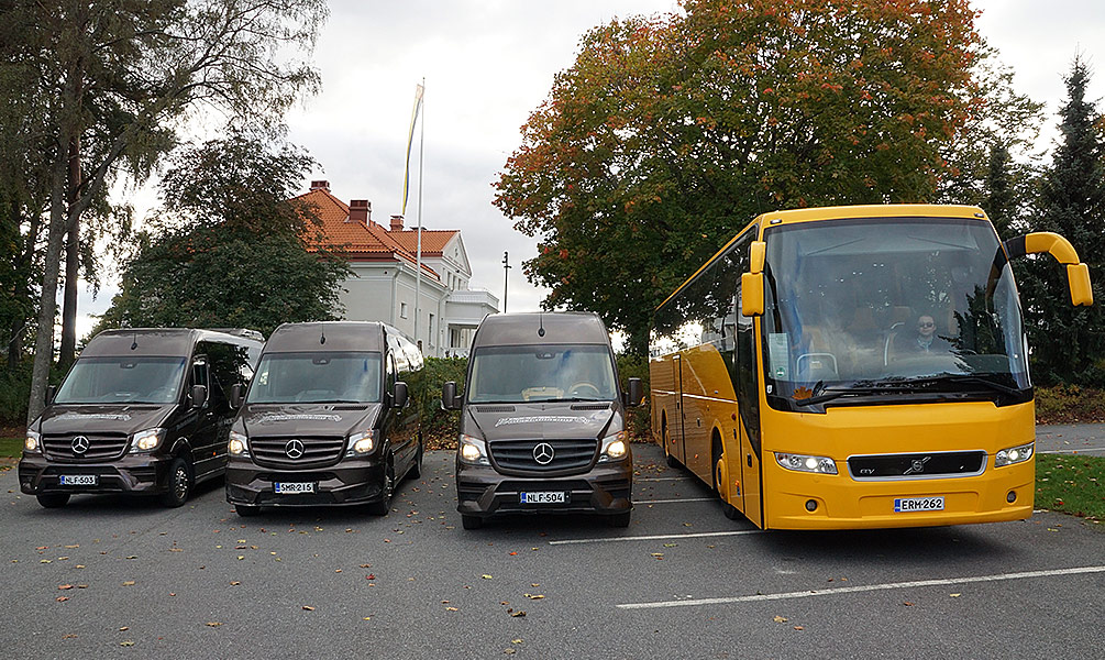 Turistibussit