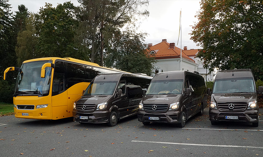 Turistibussit